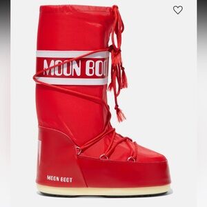 Moon boots